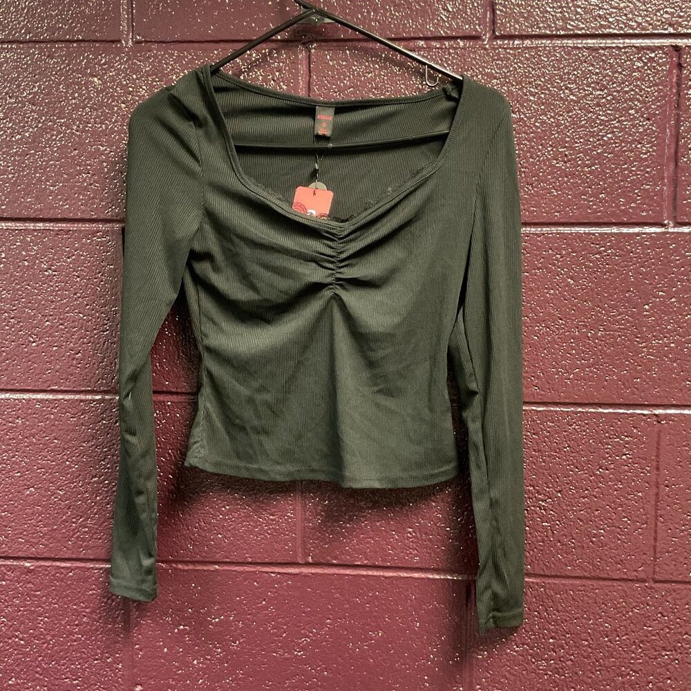 Ribbed Long Sleeve Ruched Front Top – Size Small
